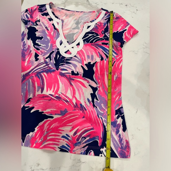 LILLY PULITZER Brewster Tshirt with white detailing. Size S. Excellent condition - Picture 8 of 9